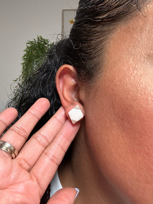 Pearly Golds Studs #11