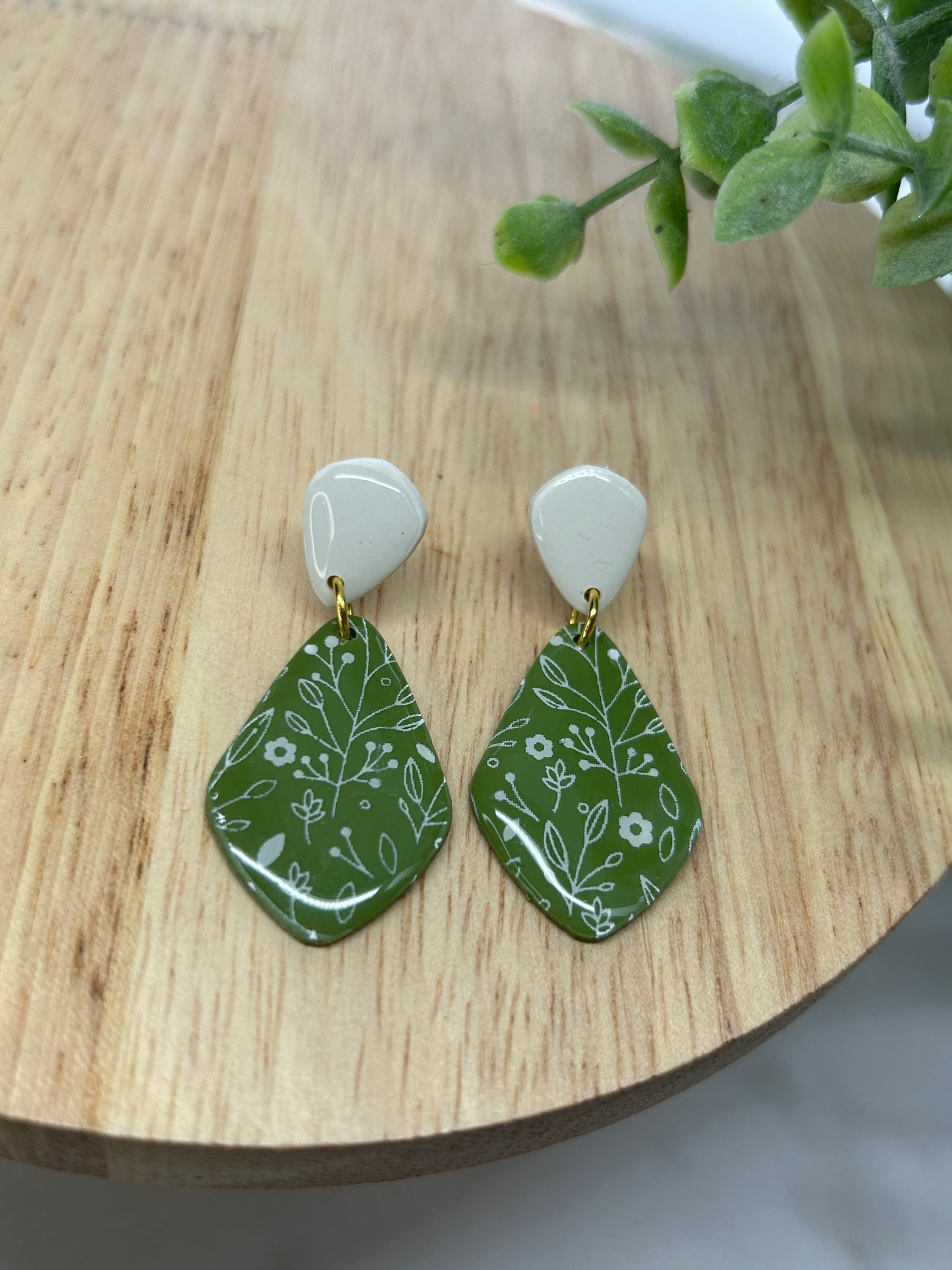Olive Breeze #8
