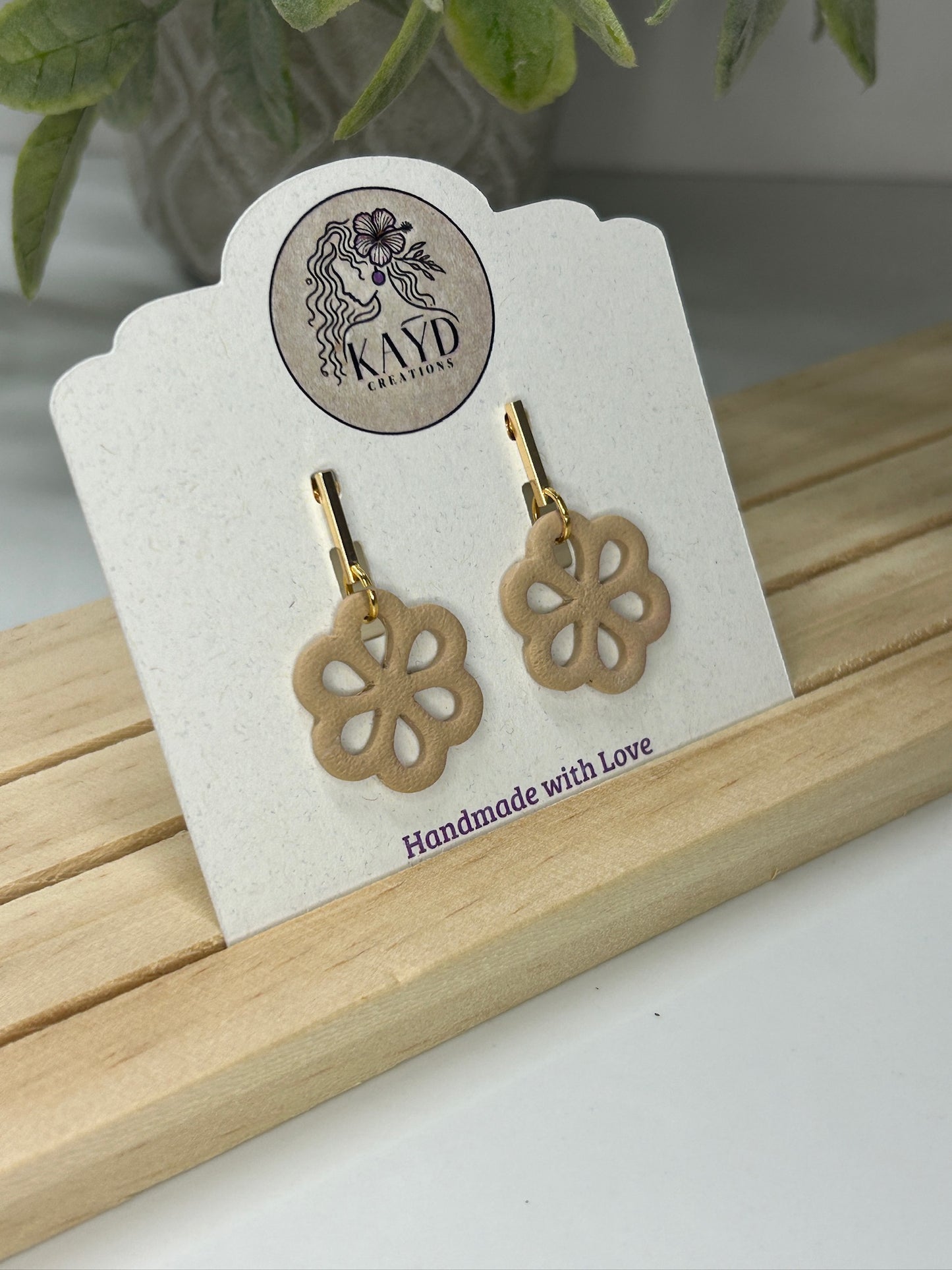 Neutral Collection Small Flower