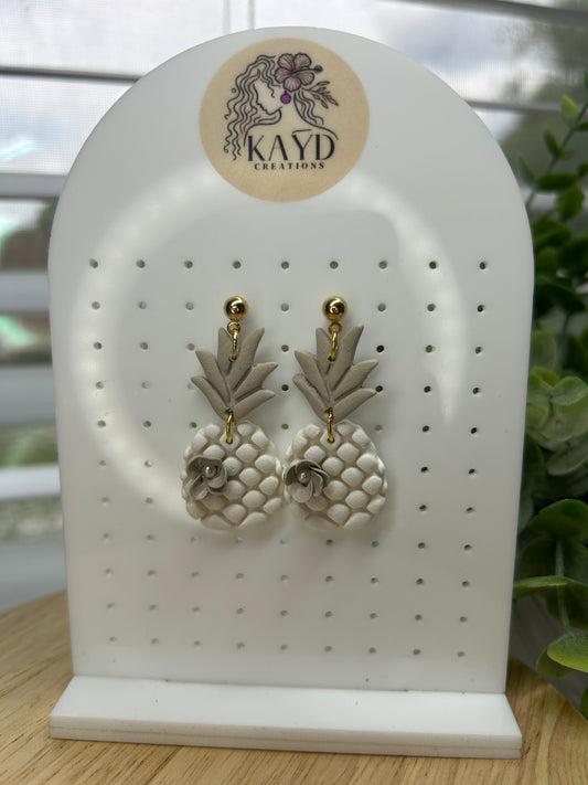 Fruitful Finds- Pineapple