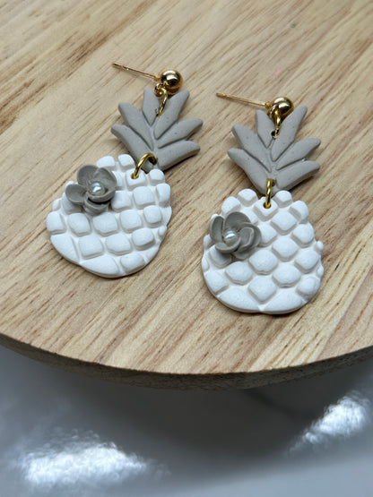 Fruitful Finds- Pineapple