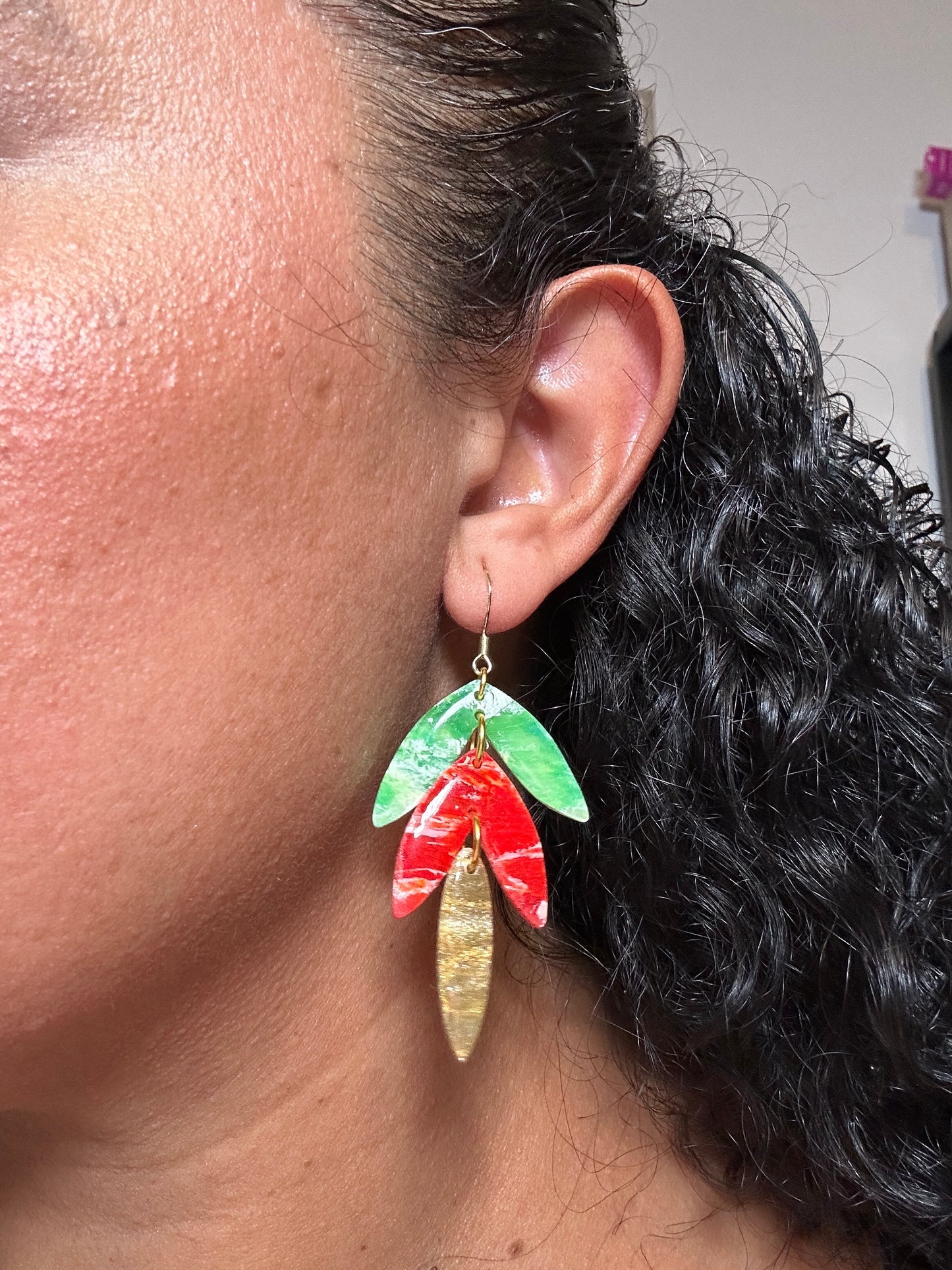 Holiday Gemstones Leaf Dangle #4