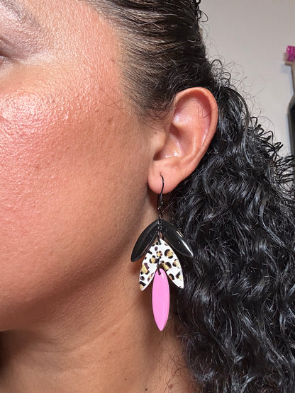 Wild Pinkmas Leaf Dangle #3