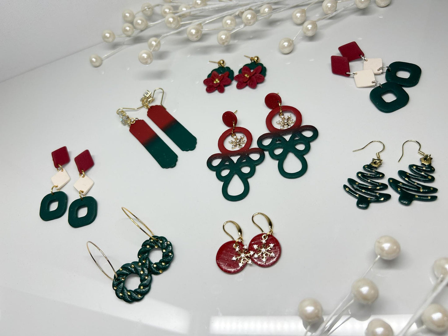 Christmas Classic Hoop Wreath Collection