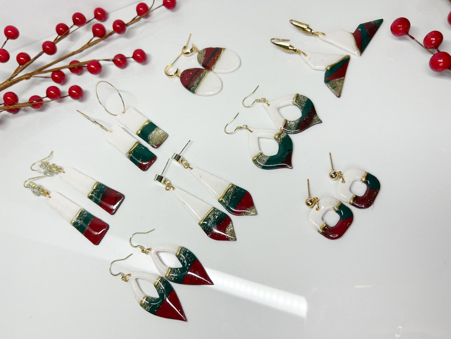 Classic Holiday Short Ornament Dangle Collection